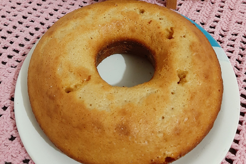 bolo de banana com doce de leite